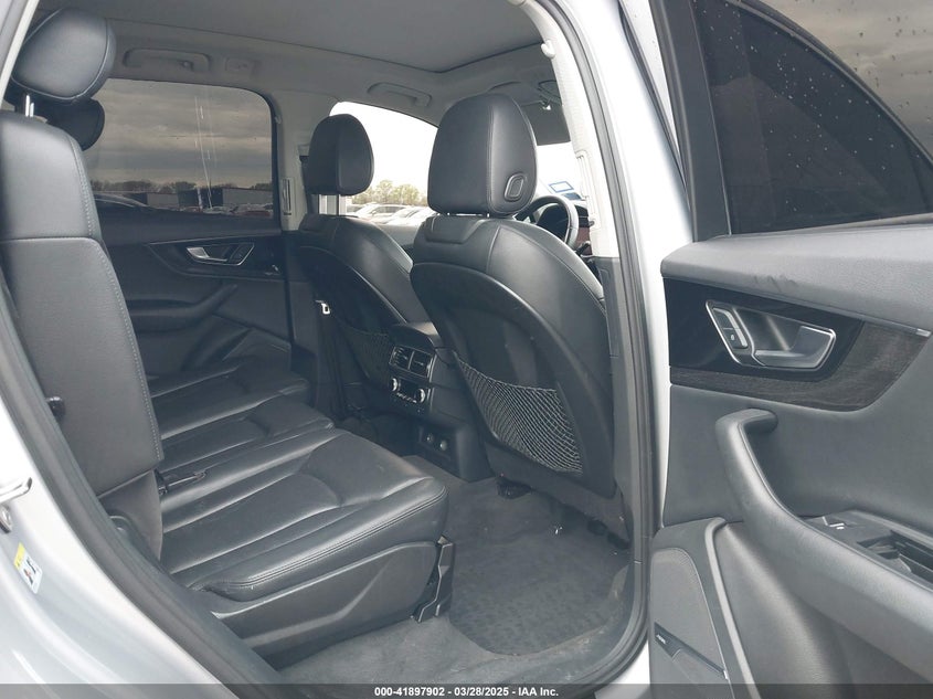 VIN WA1LAAF73KD040924 2019 AUDI Q7 55 PREMIUM/55 SE PREMIUM