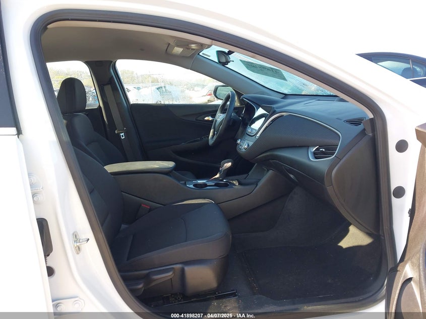 2025 CHEVROLET MALIBU VIN: 1G1ZG5ST6SF131837