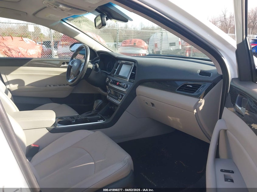 2019 HYUNDAI SONATA LIMITED - 5NPE34AF0KH737194