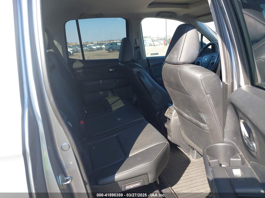 2019 HONDA RIDGELINE RTL-T - 5FPYK3F64KB031144