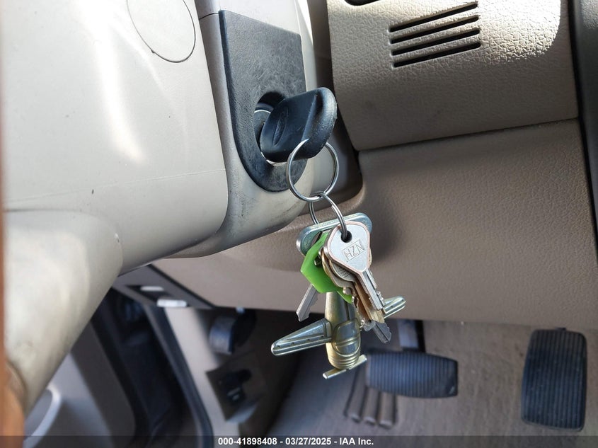 2005 Ford F-150 Fx4/Lariat/Xlt VIN: 1FTPW14525KE37907 Lot: 41898408