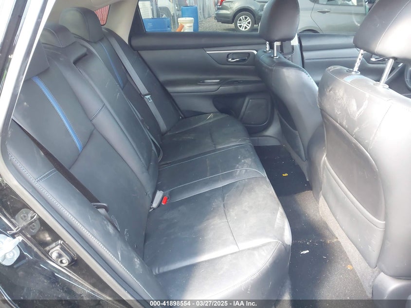 2018 NISSAN ALTIMA VIN: 1N4AL3AP7JC276044
