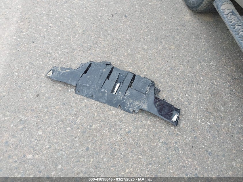 2022 CHEVROLET SUBURBAN 4WD Z71 - 1GNSKDKD2NR194938