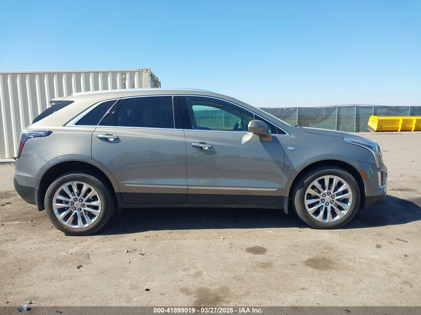 2017 CADILLAC XT5 PLATINUM - 1GYKNFRS8HZ319908
