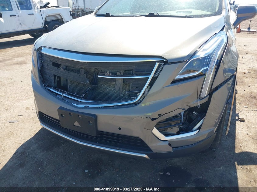 2017 CADILLAC XT5 PLATINUM - 1GYKNFRS8HZ319908