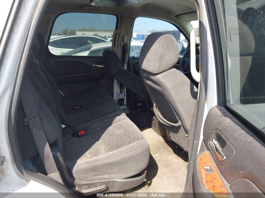 2007 CHEVROLET TAHOE VIN: 1GNFC13007R139710