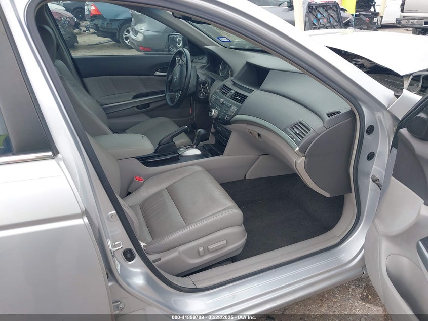 2009 HONDA ACCORD VIN: 1HGCP36889A007584