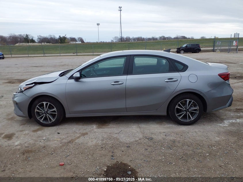 2023 KIA FORTE VIN: 3KPF24AD1PE548359