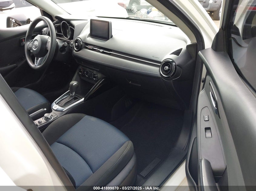 VIN 3MYDLBYV6HY160181 2017 TOYOTA YARIS IA