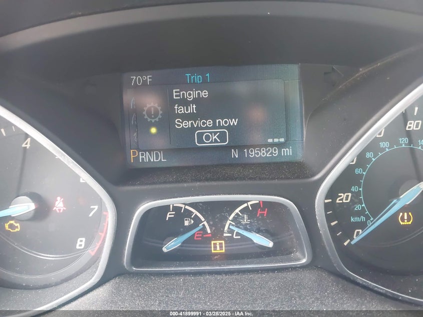 2014 FORD FOCUS VIN: 1FADP3F25EL139852