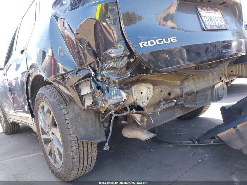 2016 NISSAN ROGUE S/SL/SV - 5N1AT2MT6GC798620