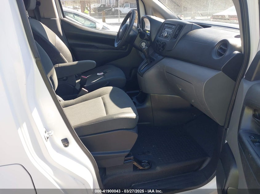 2017 NISSAN NV200 S 3N6CM0KN9HK705620