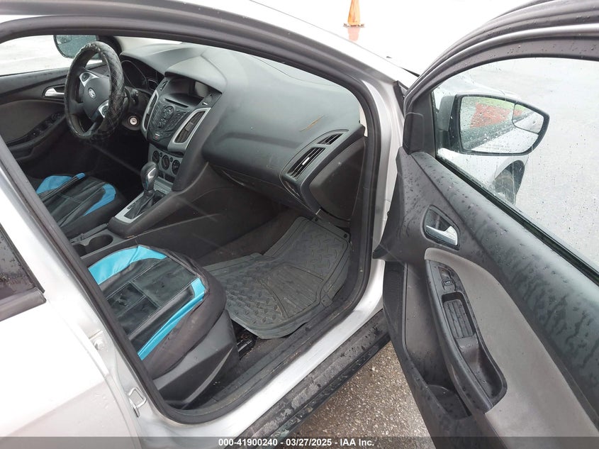 2014 FORD FOCUS VIN: 1FADP3K2XEL277506