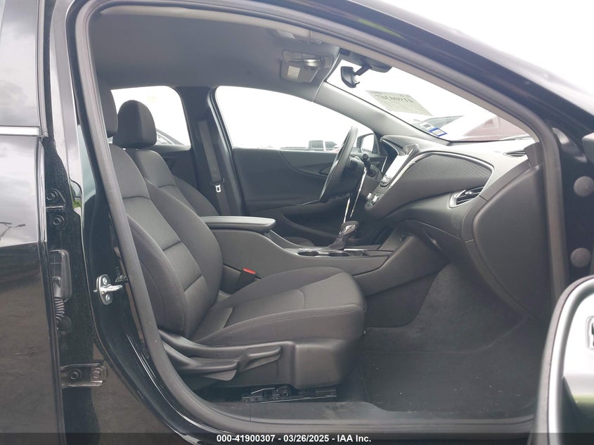 2025 CHEVROLET MALIBU VIN: 1G1ZD5ST3SF146997