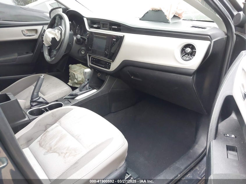 2017 TOYOTA COROLLA LE - 5YFBURHE9HP658855