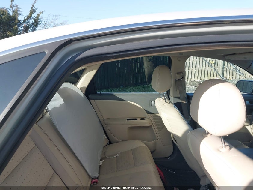 2008 MERCURY SABLE VIN: 1MEHM42W28G613576