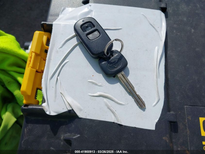 2004 Toyota Highlander V6 VIN: JTEDP21A140009565 Lot: 41900913