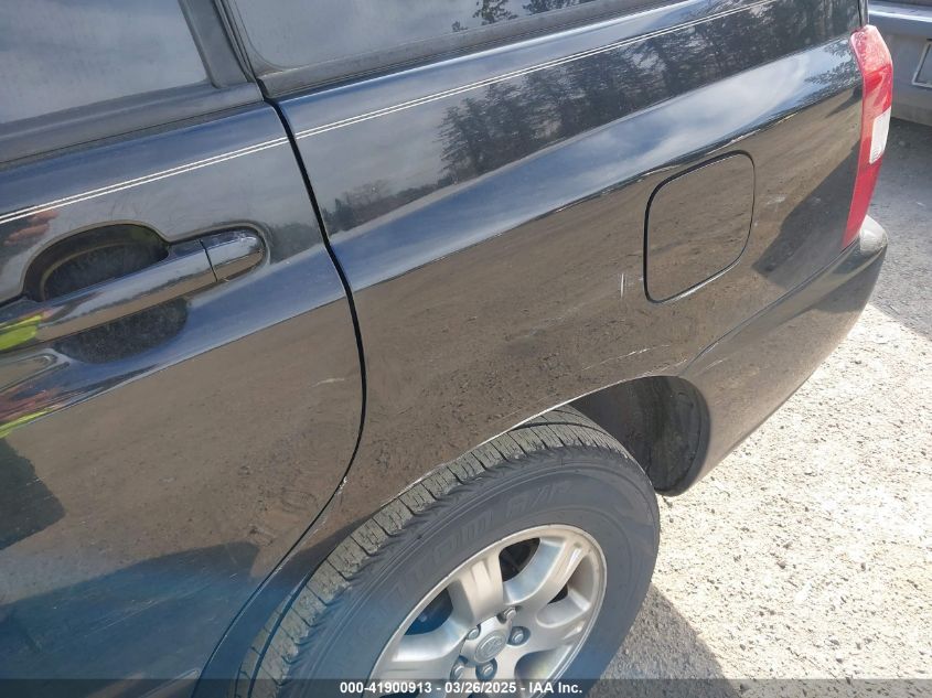 2004 Toyota Highlander V6 VIN: JTEDP21A140009565 Lot: 41900913