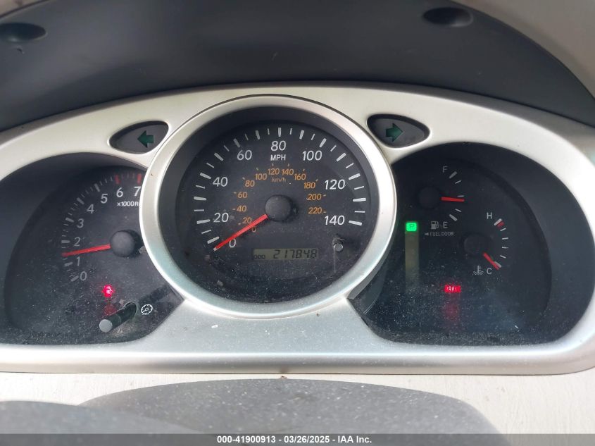 2004 Toyota Highlander V6 VIN: JTEDP21A140009565 Lot: 41900913