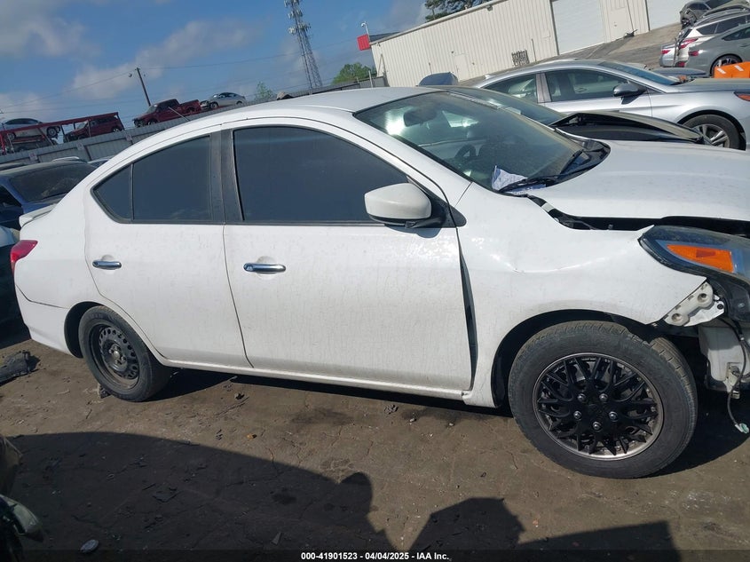 2018 NISSAN VERSA 1.6 SV - 3N1CN7AP0JK409549