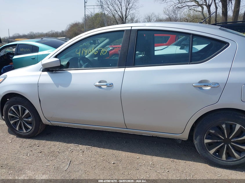 2017 NISSAN VERSA 1.6 SV - 3N1CN7AP5HK449460