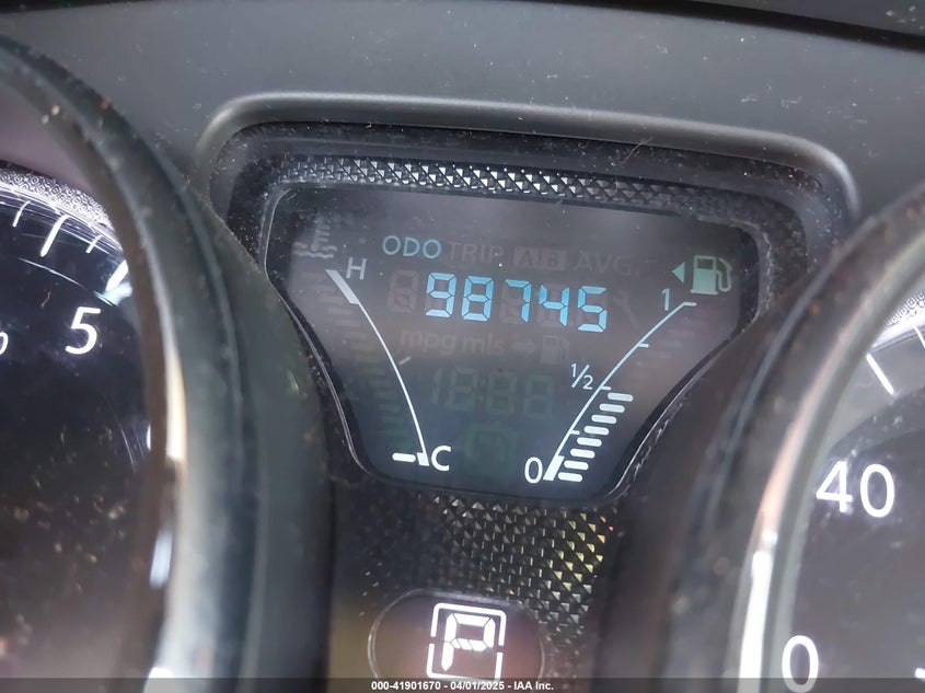 2017 NISSAN VERSA 1.6 SV - 3N1CN7AP5HK449460