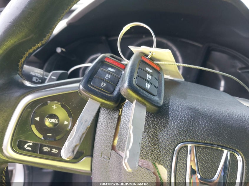 2017 HONDA CIVIC VIN: SHHFK7H44HU213226