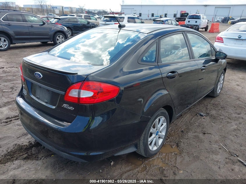 2011 FORD FIESTA VIN: 3FADP4BJ1BM232591