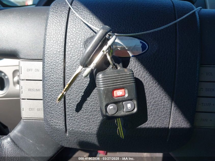 2005 Ford F-150 Lariat/Xlt VIN: 1FTPW12515FB09342 Lot: 41902036