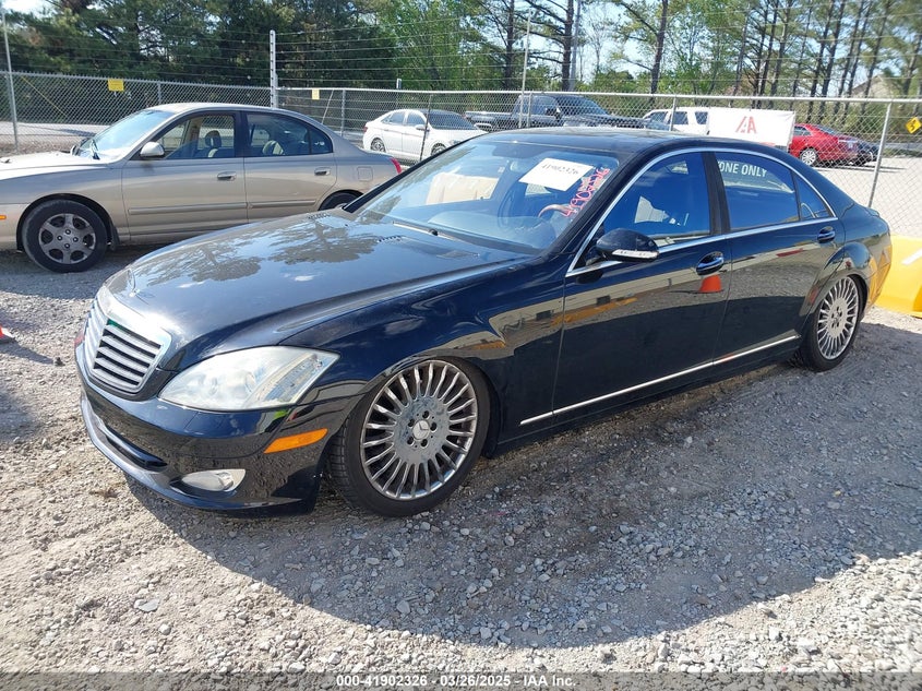 2007 MERCEDES-BENZ S 550 VIN: WDDNG71XX7A052820