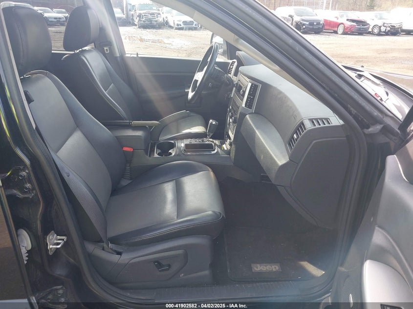 2008 JEEP GRAND CHEROKEE VIN: 1J8GR48K88C221155