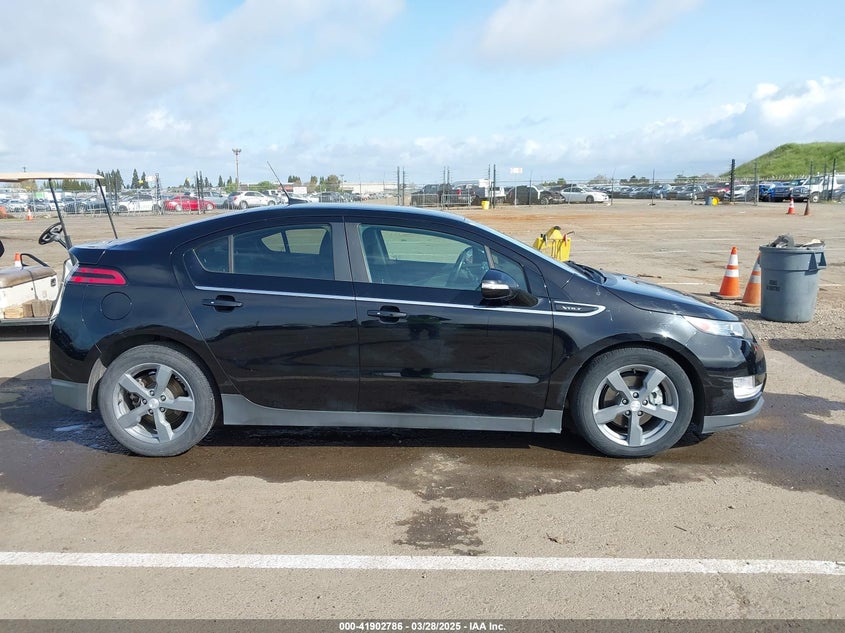 2012 CHEVROLET VOLT VIN: 1G1RD6E44CU117127