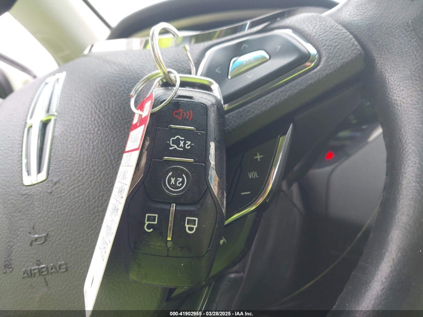 2013 LINCOLN MKZ HYBRID VIN: 3LN6L2LU5DR824153
