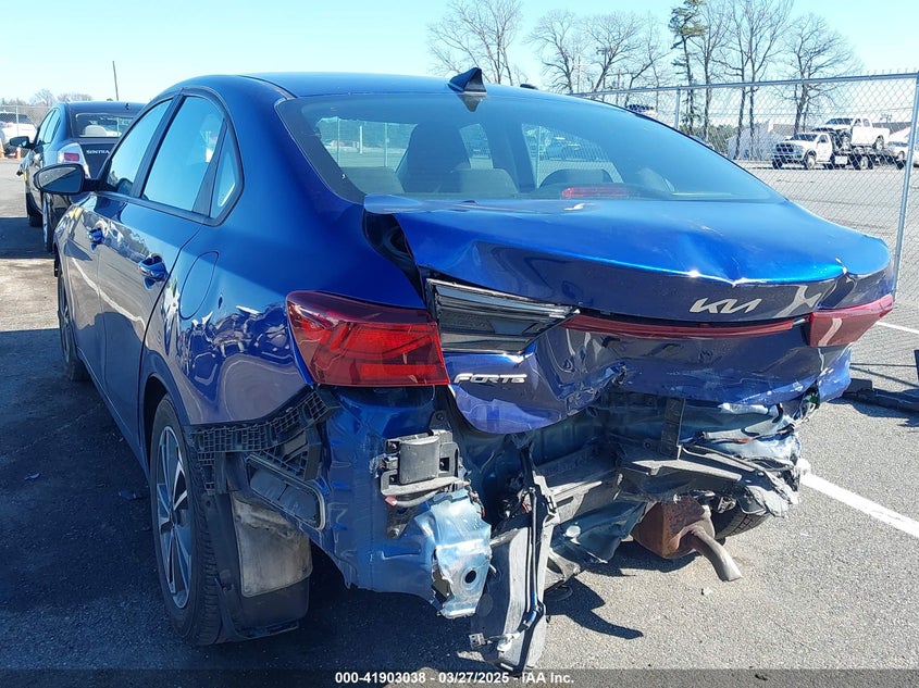 2023 KIA FORTE VIN: 3KPF24AD5PE516241