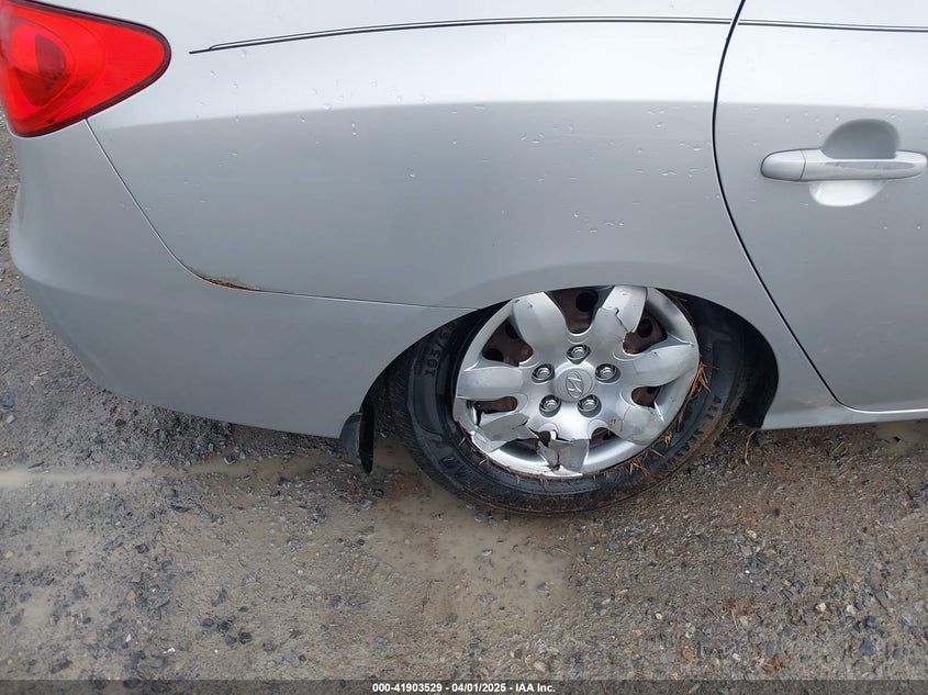 2007 HYUNDAI ELANTRA VIN: KMHDU46D07U138921
