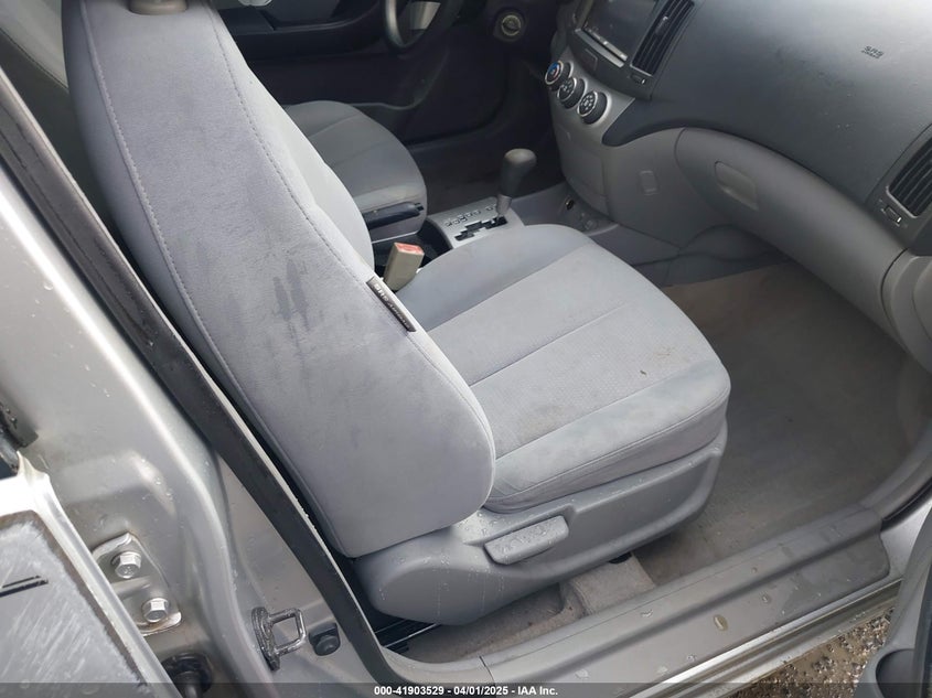 2007 HYUNDAI ELANTRA VIN: KMHDU46D07U138921