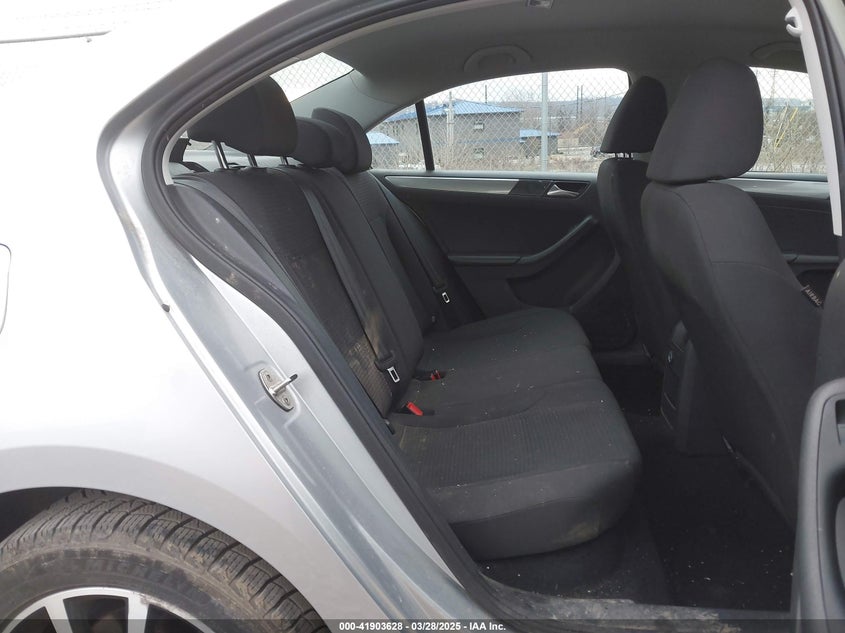 2016 VOLKSWAGEN JETTA VIN: 3VWD67AJ2GM299060