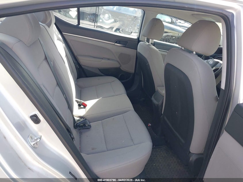 2018 HYUNDAI ELANTRA VIN: 5NPD74LF6JH297204