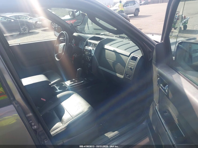 2011 FORD ESCAPE VIN: 1FMCU9D78BKC39019