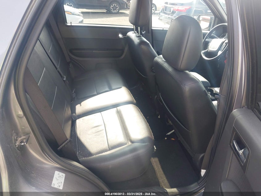 2011 FORD ESCAPE VIN: 1FMCU9D78BKC39019