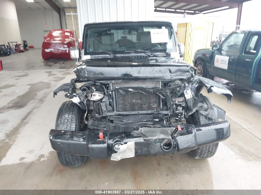 2007 Jeep Wrangler Unlimited Sahara VIN: 1J4GB591X7L227636 Lot: 41903987