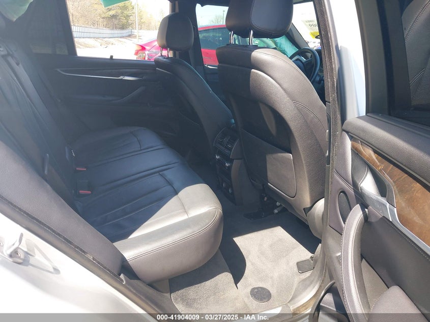 2018 BMW X5 VIN: 5UXKR2C59J0Z20923