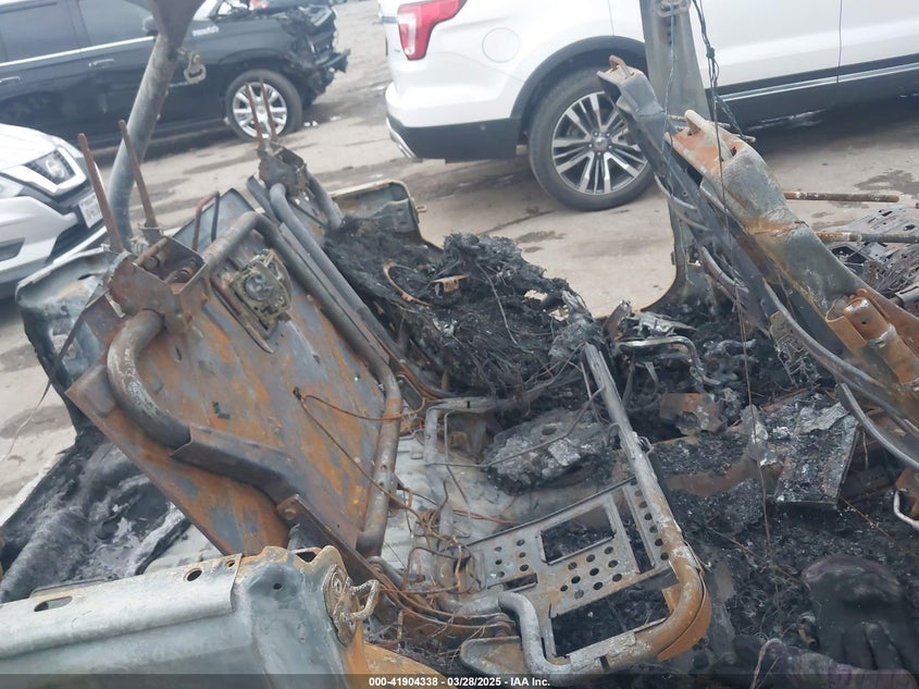 2010 Jeep Wrangler Unlimited Sahara VIN: 1J4HA5H13AL103417 Lot: 41904338