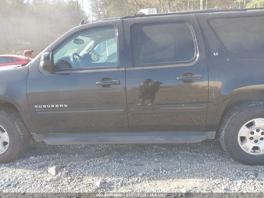 2013 CHEVROLET SUBURBAN 1500 VIN: 1GNSCJE03DR237220