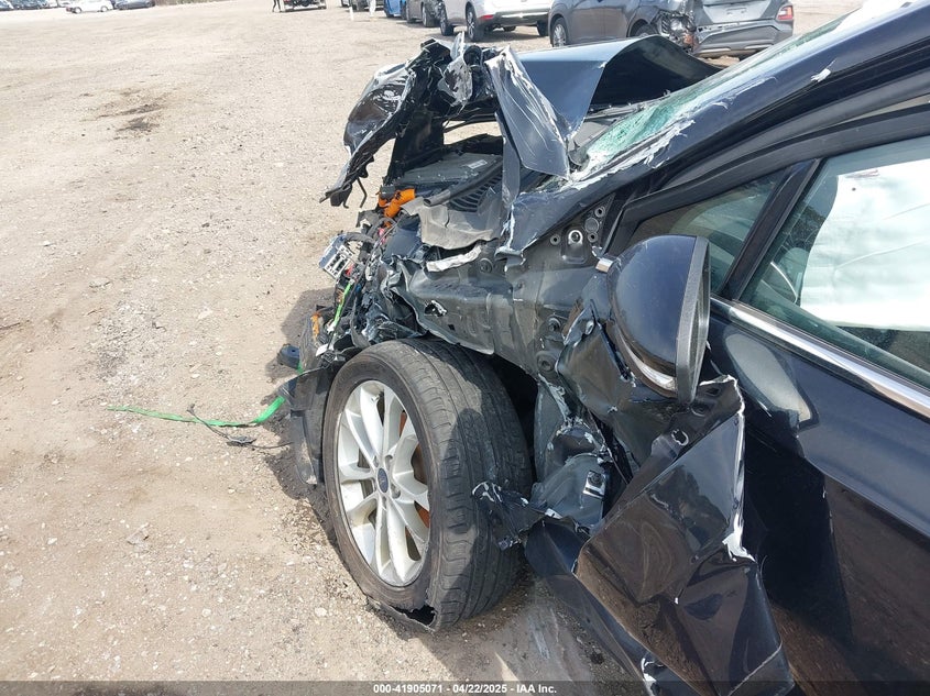 2020 FORD FUSION VIN: 3FA6P0MU0LR101410
