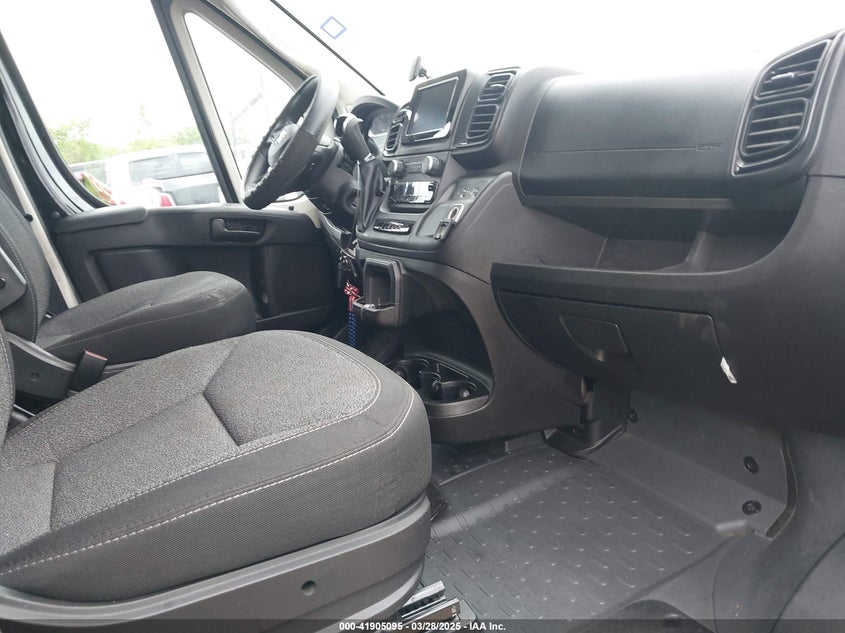 VIN 3C6LRVDG7NE106801 2022 RAM PROMASTER 2500 HIGH ROOF 159 WB