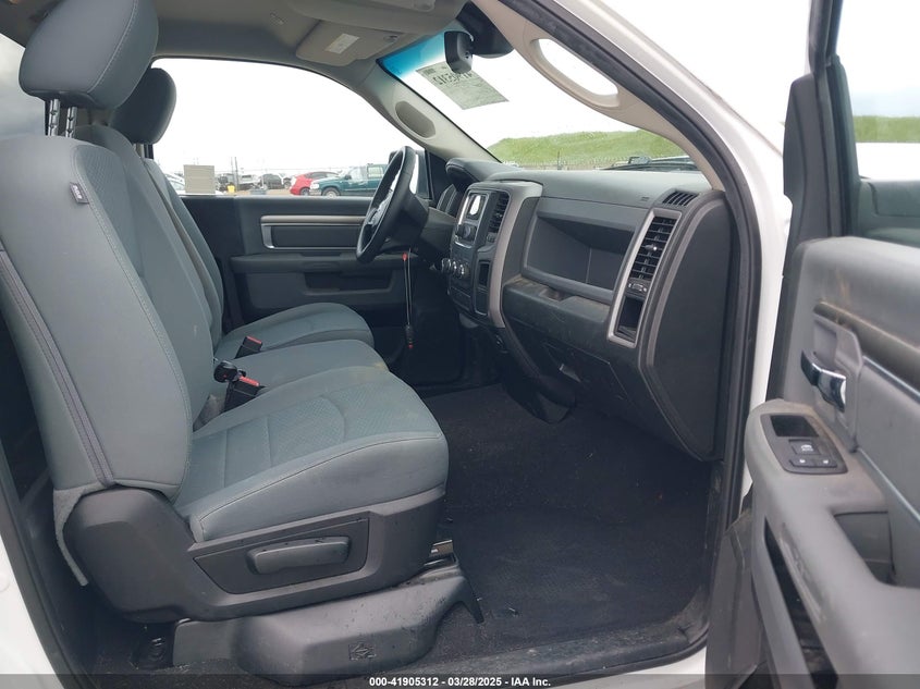 2019 RAM 1500 CLASSIC VIN: 3C6JR6DG6KG506247