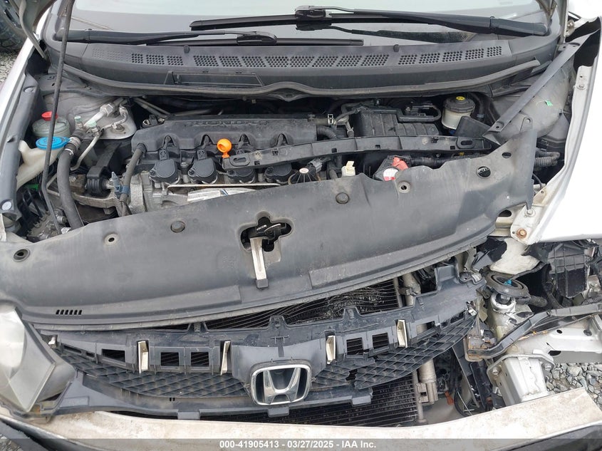 2010 HONDA CIVIC VIN: 2HGFA1F57AH586081