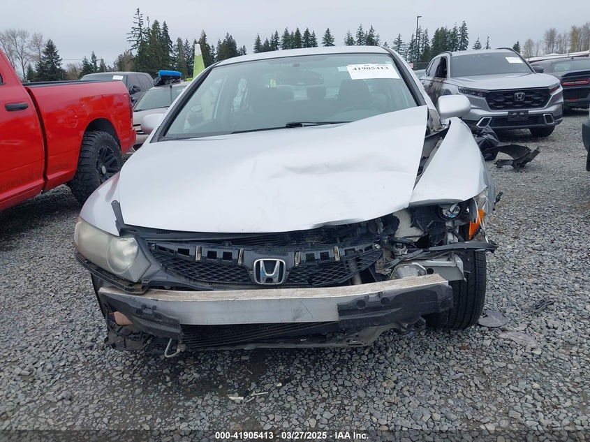 2010 HONDA CIVIC VIN: 2HGFA1F57AH586081
