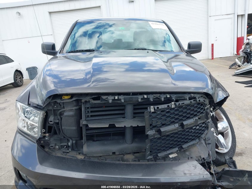 2018 Ram 1500 Express 4X4 6'4 Box/Tradesman 4X4 6'4 Box VIN: 1C6RR7FG3JS29594 Lot: 41906550